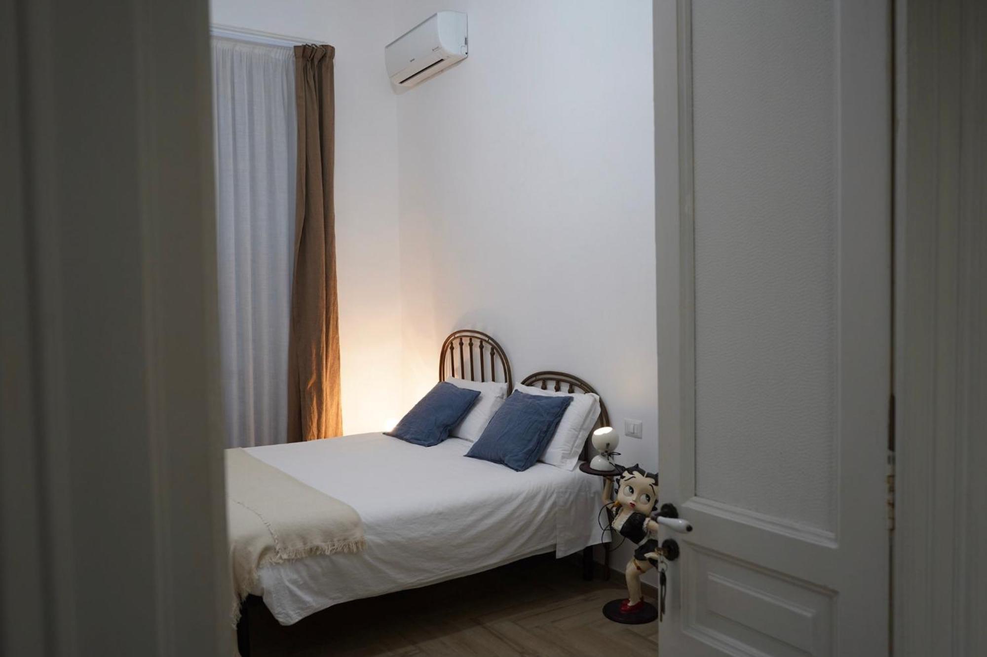 Palazzo Bevilacqua Rooms Naples Exterior photo